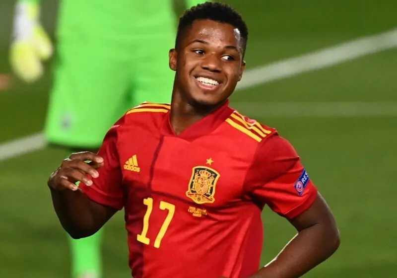 Ansu Fati thăng hoa