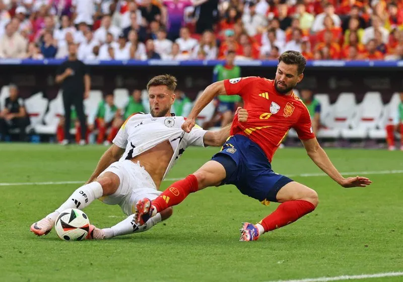 đội tuyển tây ban nha gặp đức