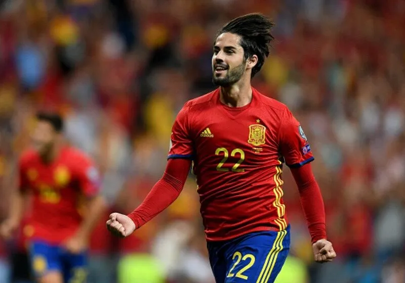 isco chấn thương