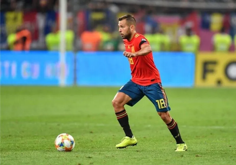 hậu vệ Jordi Alba