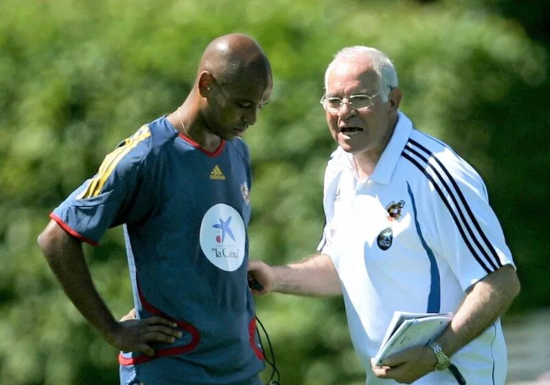 Marcos Senna và nghệ thuật chơi bóng