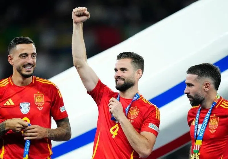 hậu vệ Nacho Fernández