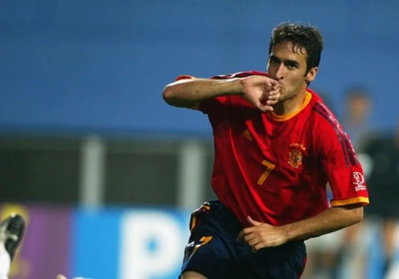 cầu thủ Raul Gonzalez