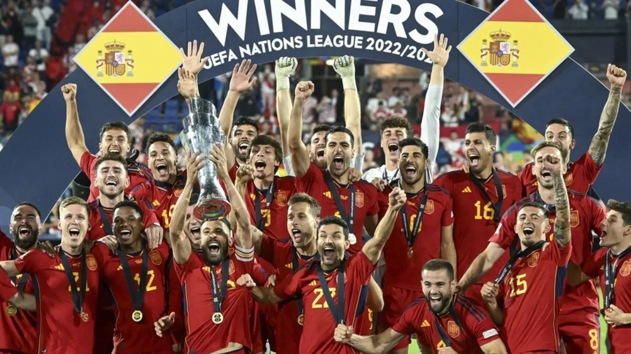 Tây Ban Nha vô địch Nations League: Cột mốc trở lại đáng nhớ