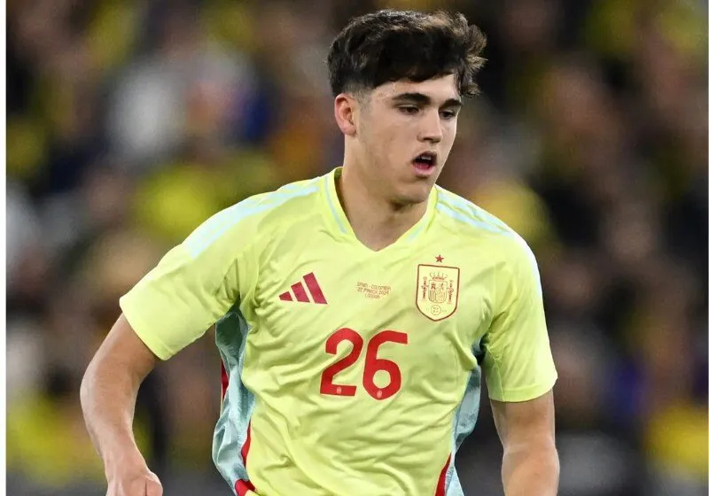 Pau Cubarsí - Cầu thủ góp mặt trong trận Tây Ban Nha vs Colombia