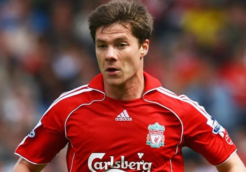 cầu thủ Xabi Alonso