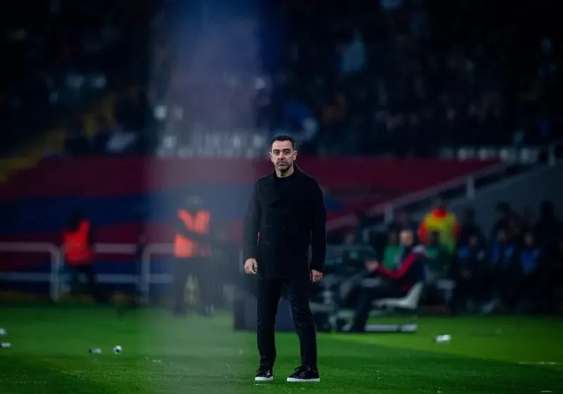 Xavi chia tay sân cỏ và sự nghiệp huấn luyện