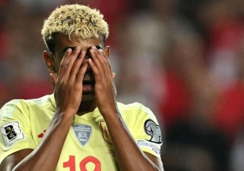 Barca ngăn cản Yamal lên tuyển Tây Ban Nha